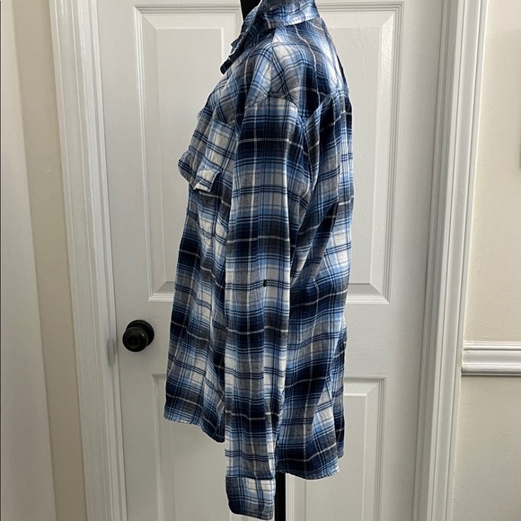 JACHS Girlfriend Blue Plaid Casual Button-Down Shirt - Picture 5 of 8
